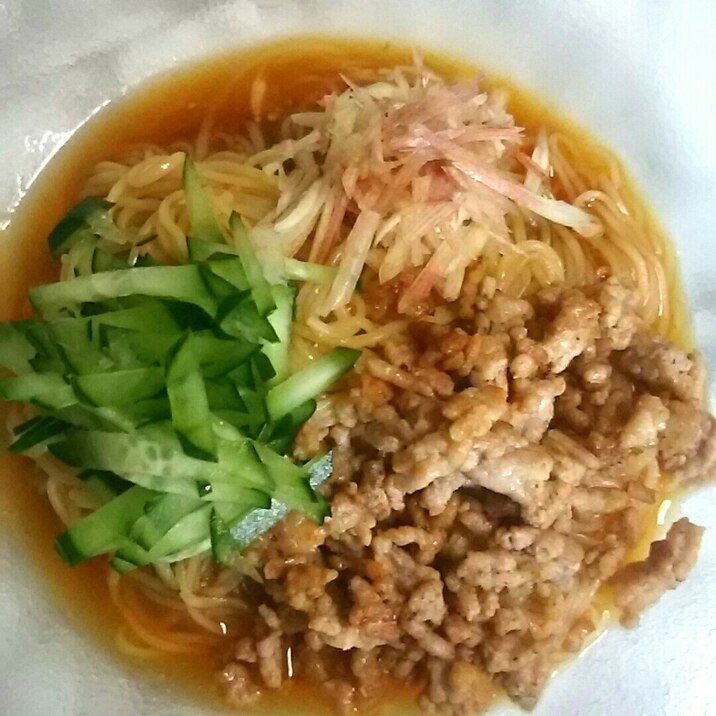 きゅうりと肉そぼろの素麺